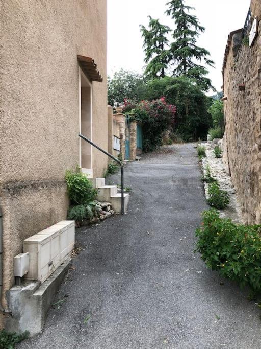 Studio Vue Sur La Roche, Au Calme Moustiers #1 Apartment Exterior photo